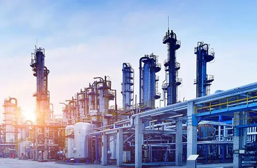 What is the function and working principle of a gate valve?